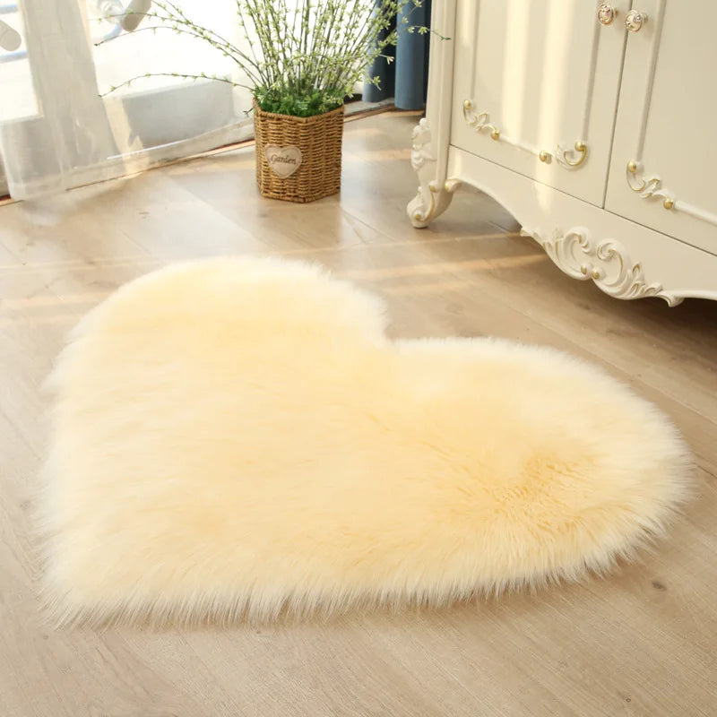 Plush Heart-Shaped Carpet: Cozy Comfort for Every Room