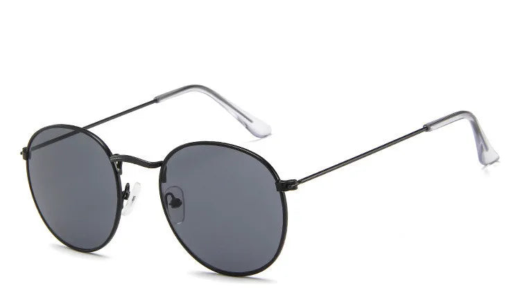 Retro Oval Sunglasses for Men: Vintage Shades