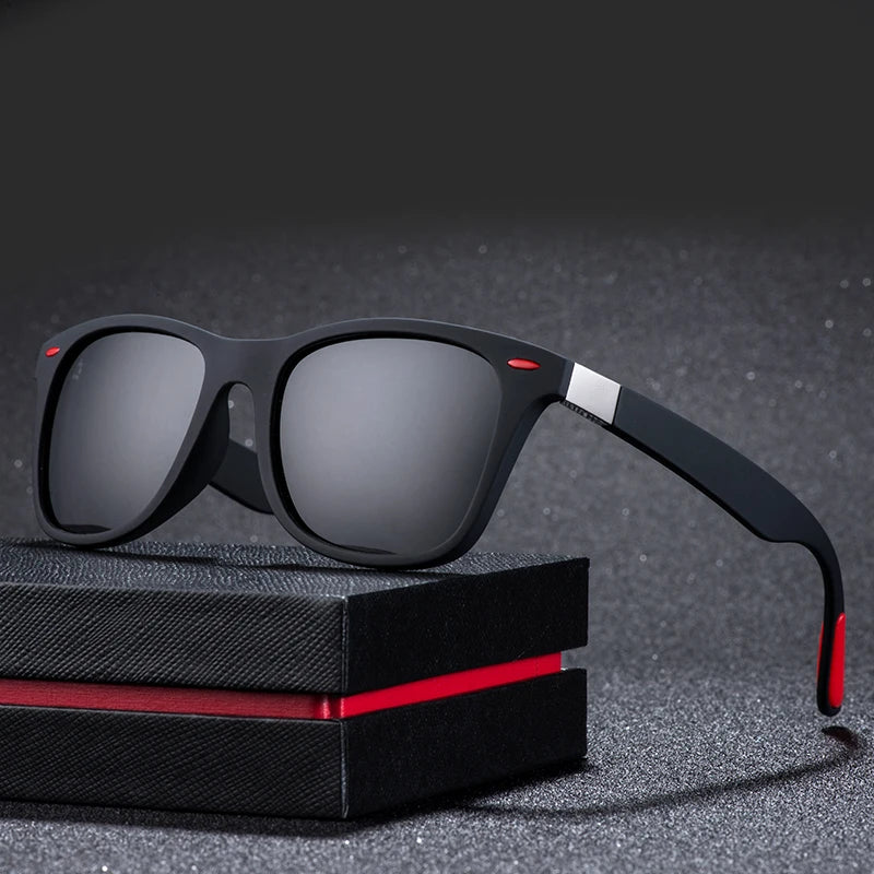 Universal Driving Eyewear: Enhance Vision and Style on the Road