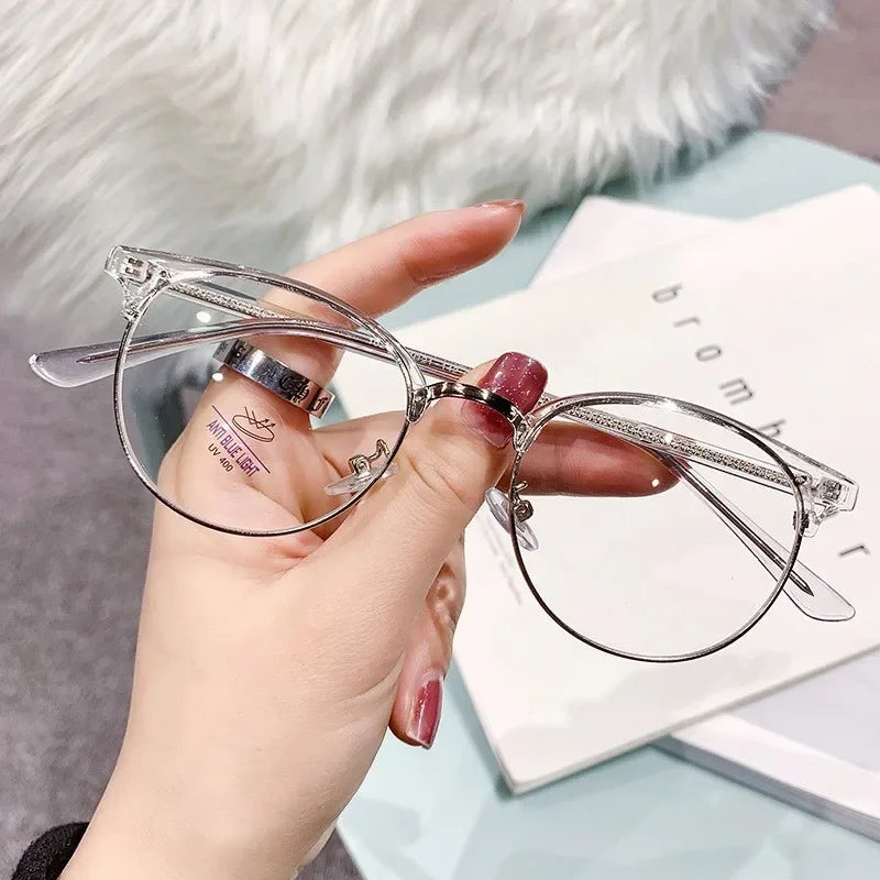 Vintage Round Reading Glasses: Stylish Solution for Hyperopia and Presbyopia