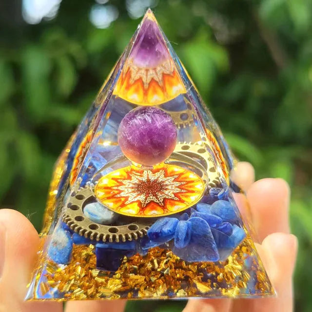 Reiki Energy Generator: Decorative Pyramid Crystals for Healing and Balance