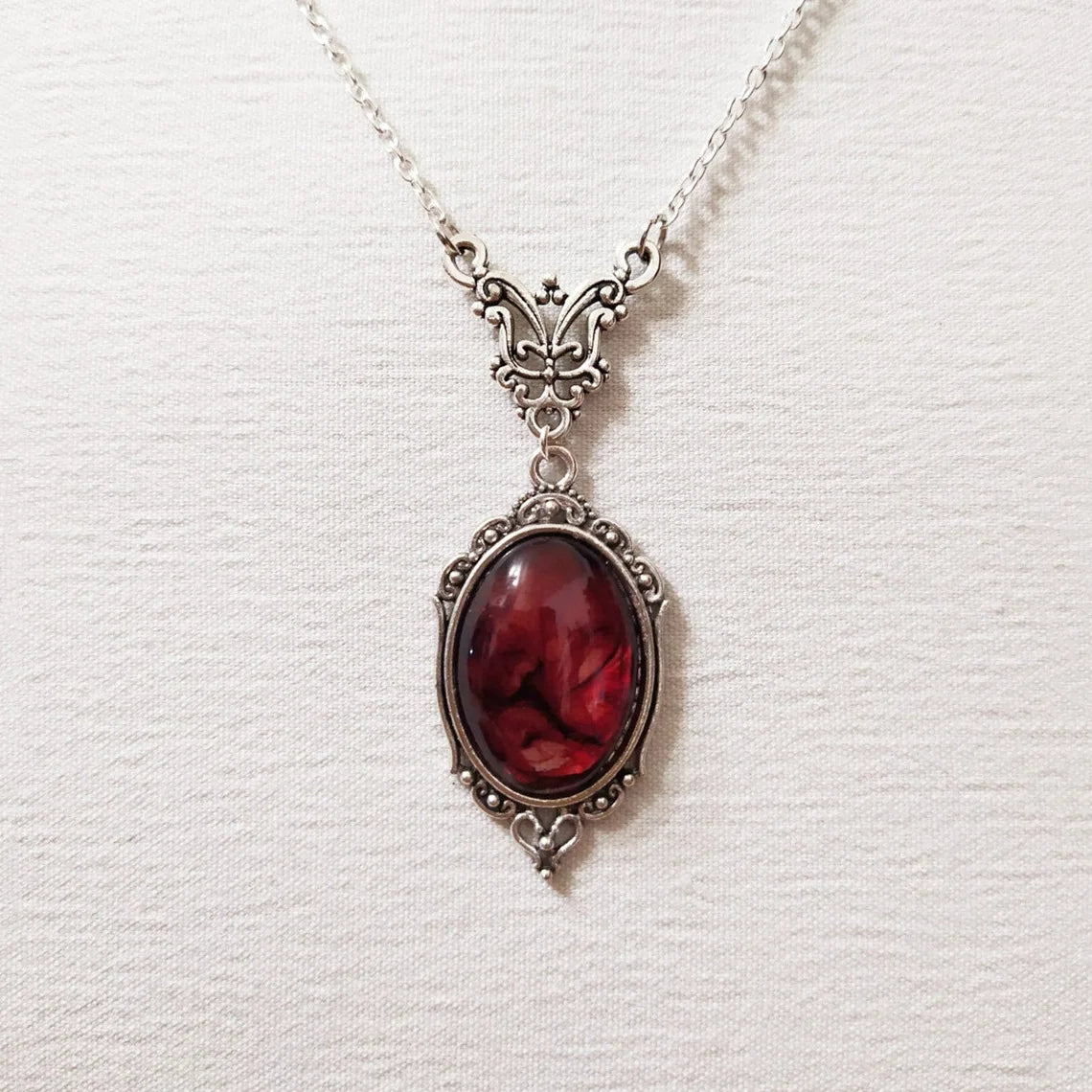Vintage Gothic Pendant: Enchanting Crystal Cameo for Dark Elegance
