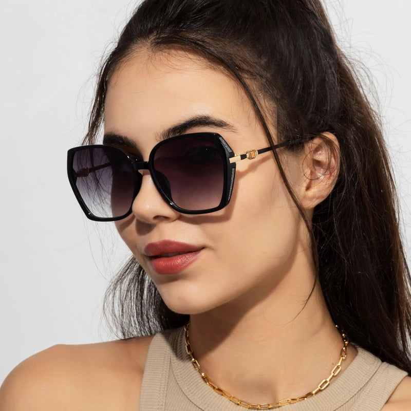 Alluring Elegance: Sexy Sunglasses for a Bold Look