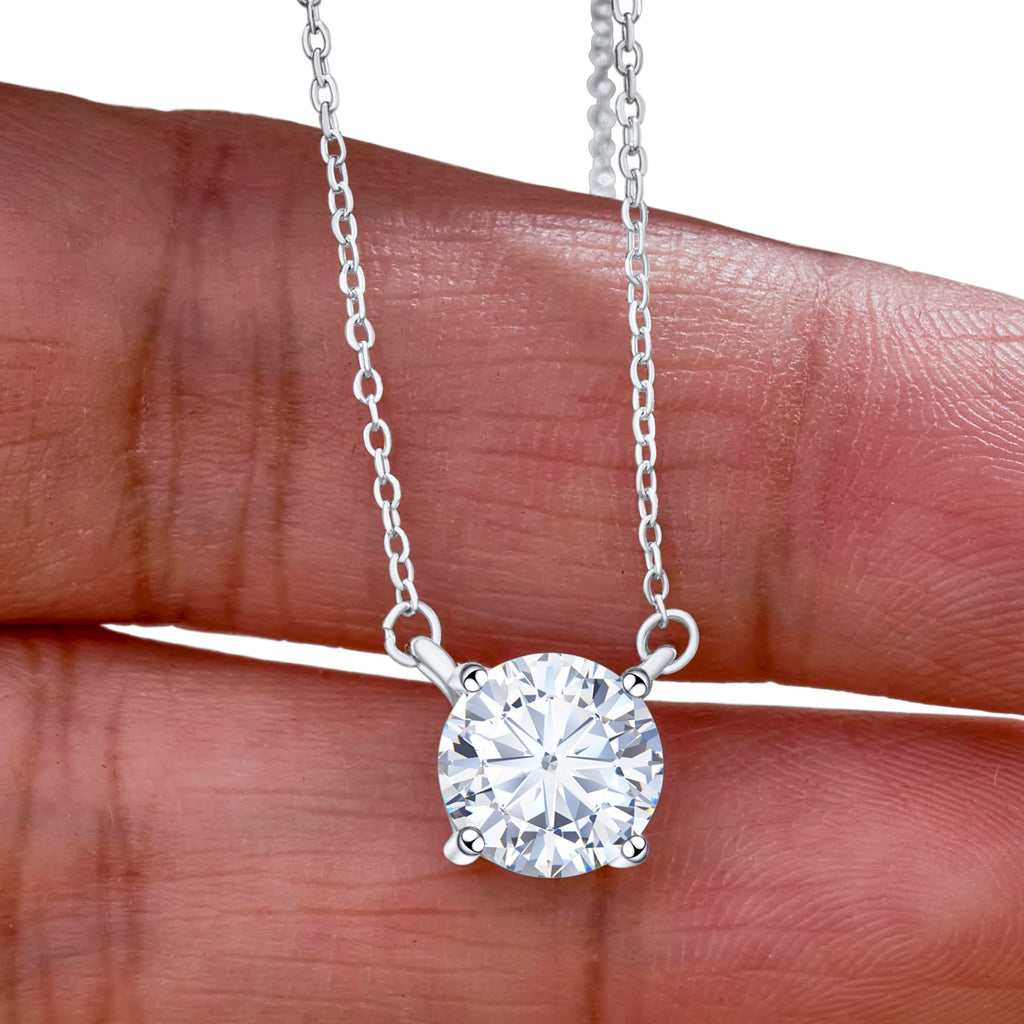 Sparkling Elegance: Moissanite Pendant Necklace