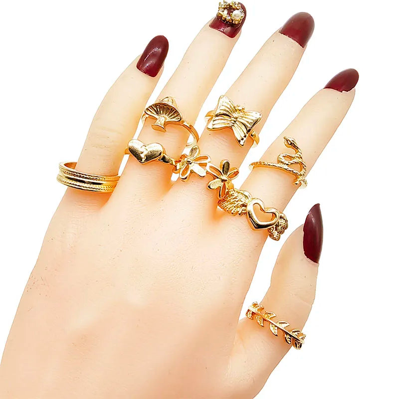 Whimsical Jewelry Set: 30-Piece Assorted Rings for Fashion-Forward Women