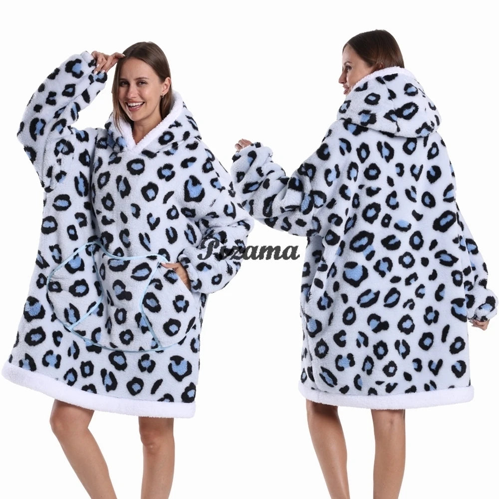 Oversized Wearable TV Blanket: Cozy Full Sleeve Sweatshirt for Halloween and Christmas
