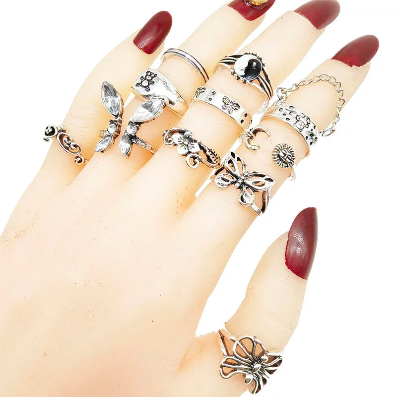 Whimsical Jewelry Set: 30-Piece Assorted Rings for Fashion-Forward Women