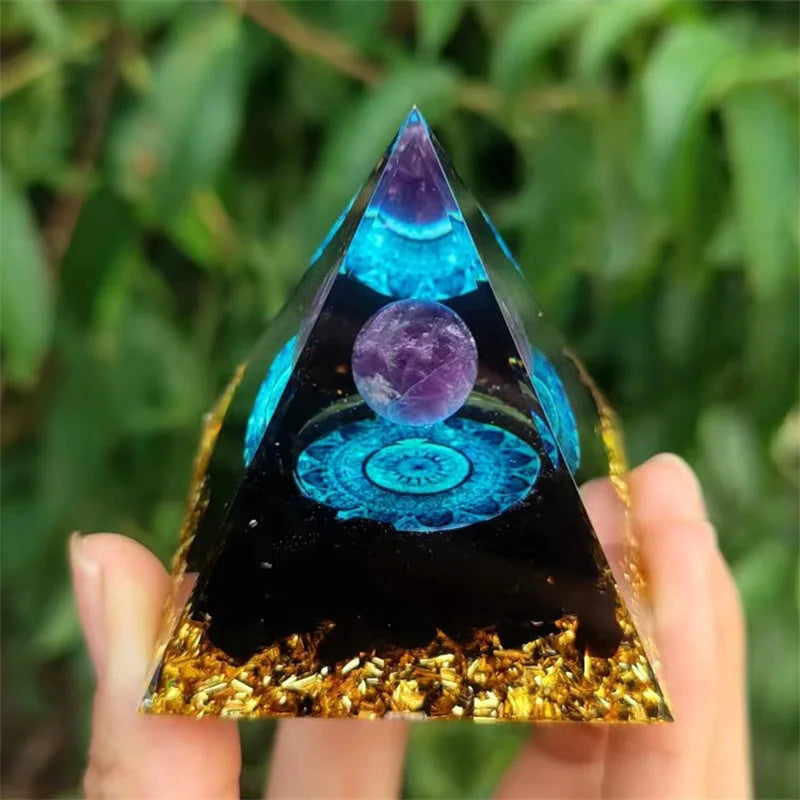 Reiki Energy Generator: Decorative Pyramid Crystals for Healing and Balance
