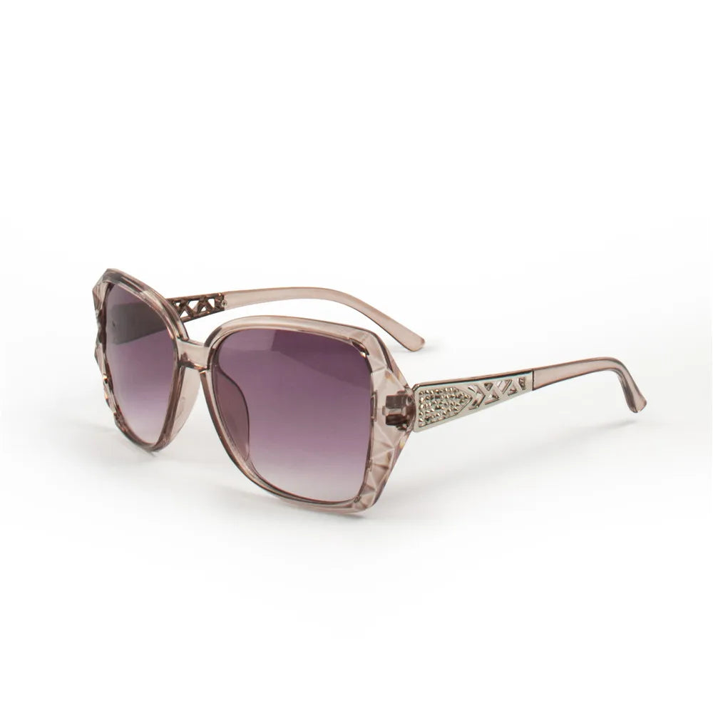 Chic Sun Protection: Fashionable Big Frame Sunglasses for Her