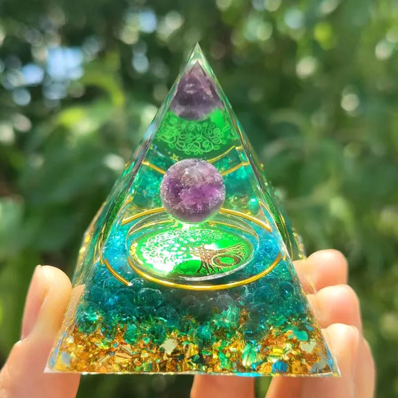 Reiki Energy Generator: Decorative Pyramid Crystals for Healing and Balance