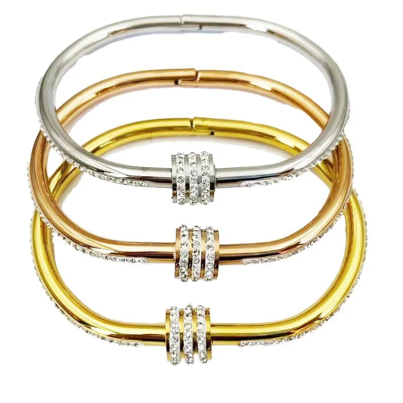 Elegant Gold-Plated Bangle: Timeless Luxury for Every Occasion