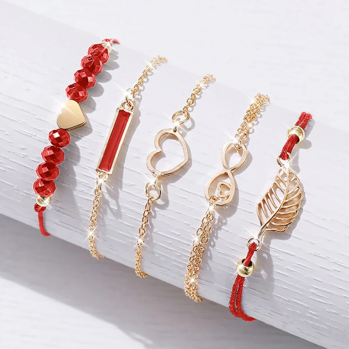 Charming Women's Watch & Bracelet Ensemble: Perfect for Every Occasion