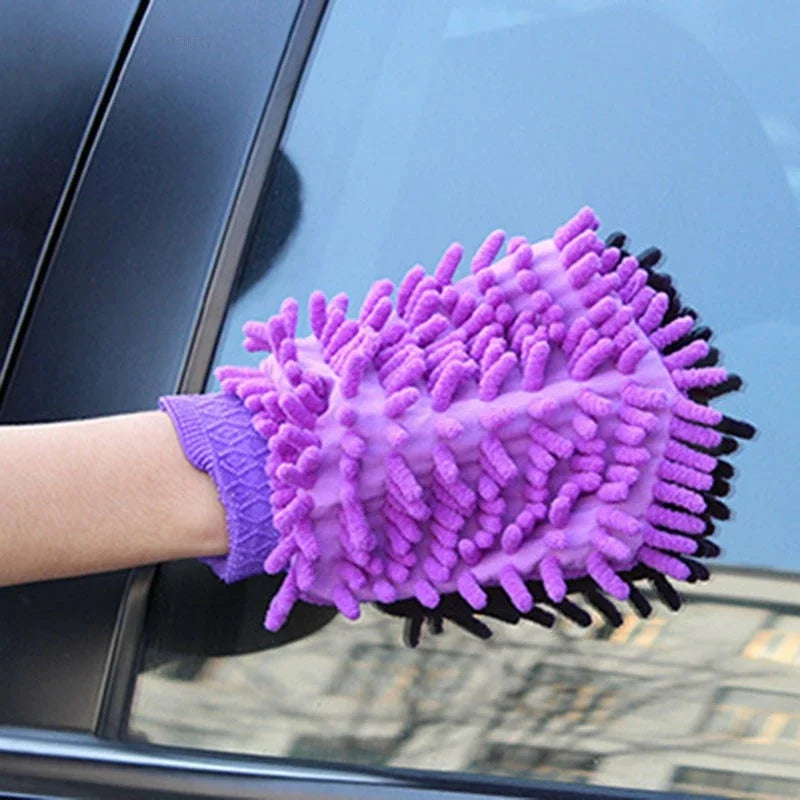 Gentle Touch: Premium Microfiber Car Cleaning Gloves for a Flawless Finish