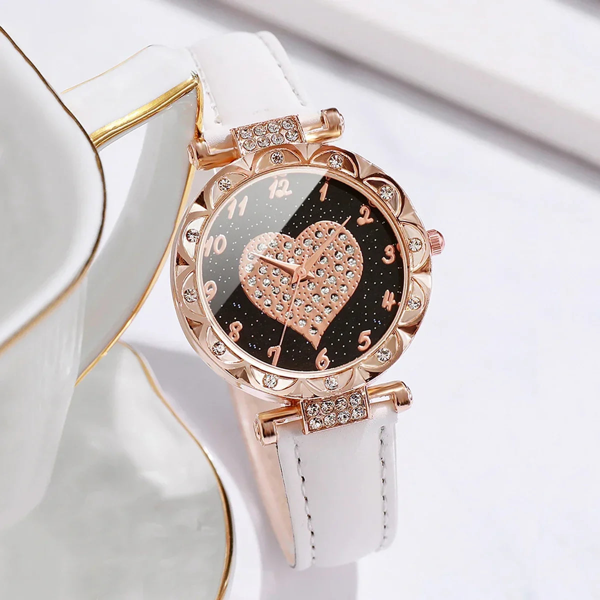 Elegant Heart Dial Watch Set: Sparkling Style with Rhinestone Accents