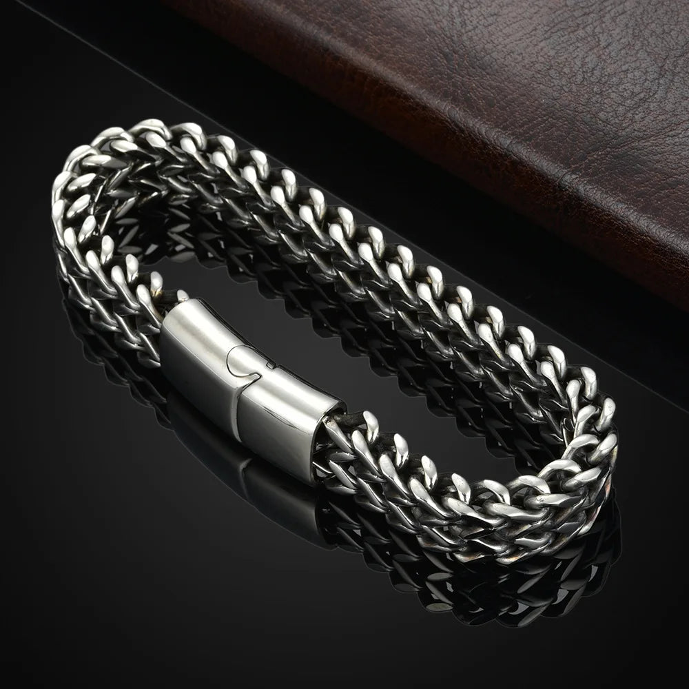 Alloy Keel Bracelet: A Bold Statement of Strength and Style