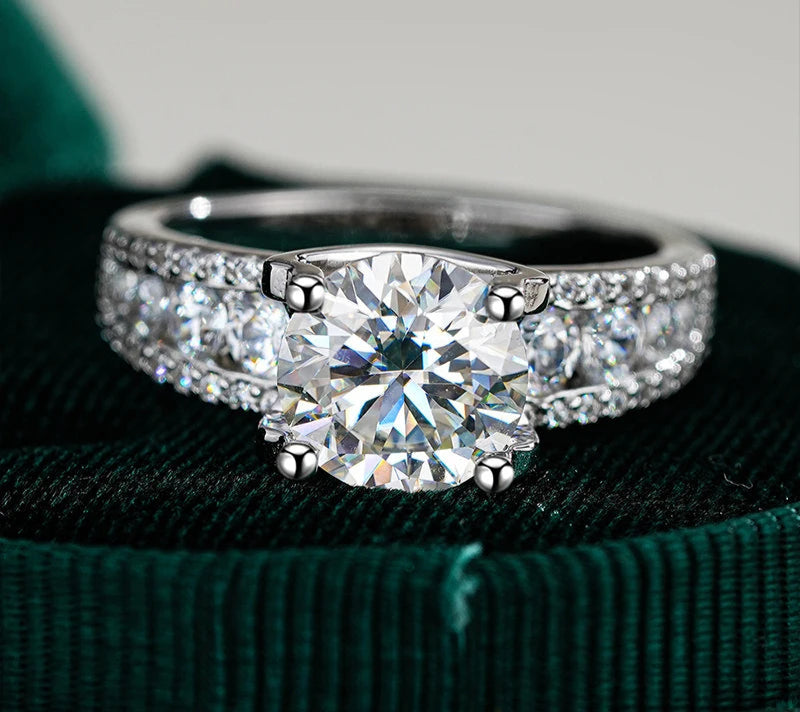 Elegant Brilliance: 3ct Moissanite Wedding Ring for Her