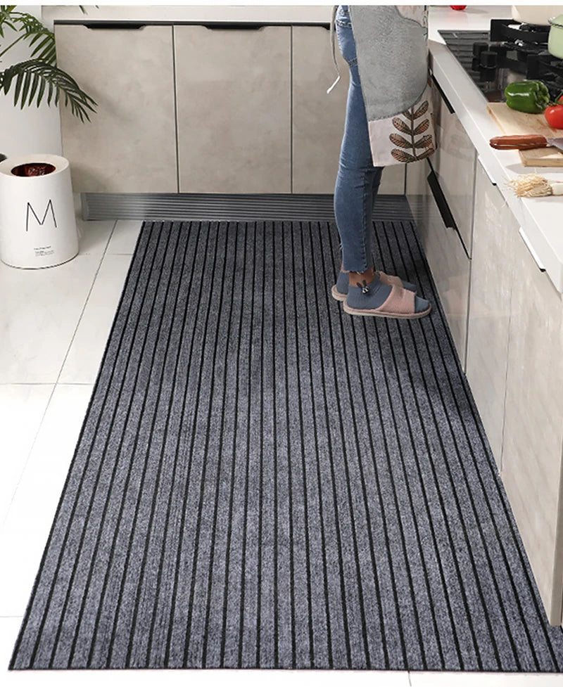 Versatile Entrance Rug: Modern Design for Kitchen and Living Spaces
