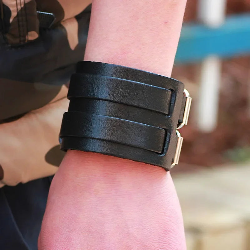 Trendy Skull Bracelet: Unleash Your Inner Rebel with Edgy Style