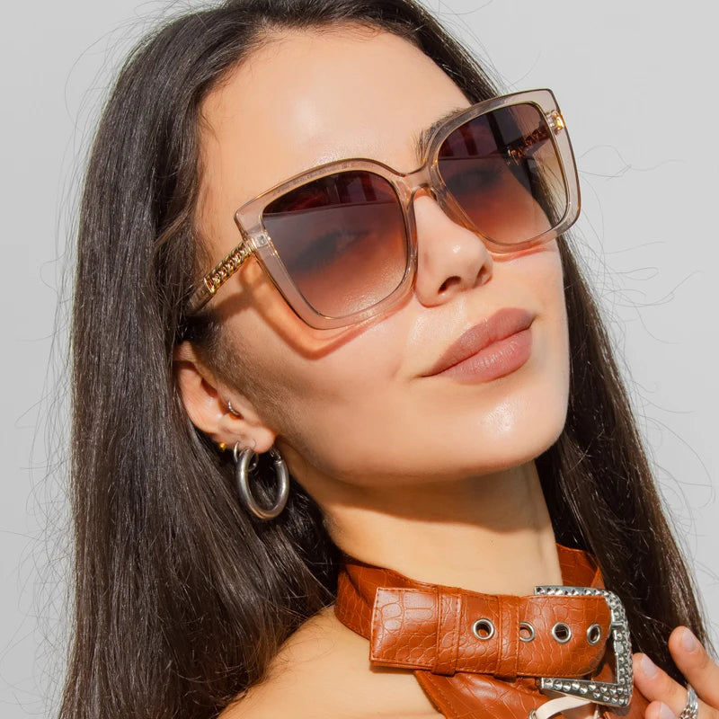 Vintage Glamour: Fashion Oversized Square Sunglasses for Women