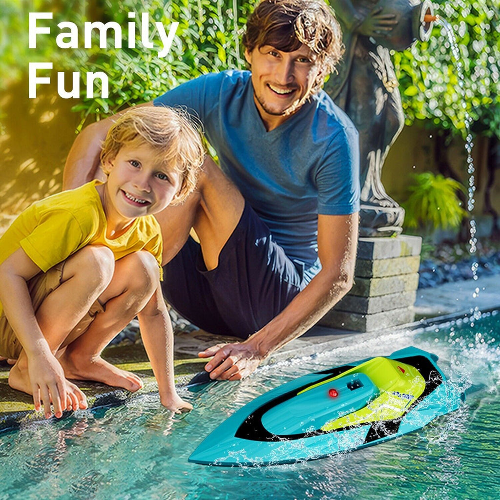 Speedy Water Adventure: Remote-Controlled Racing Boat